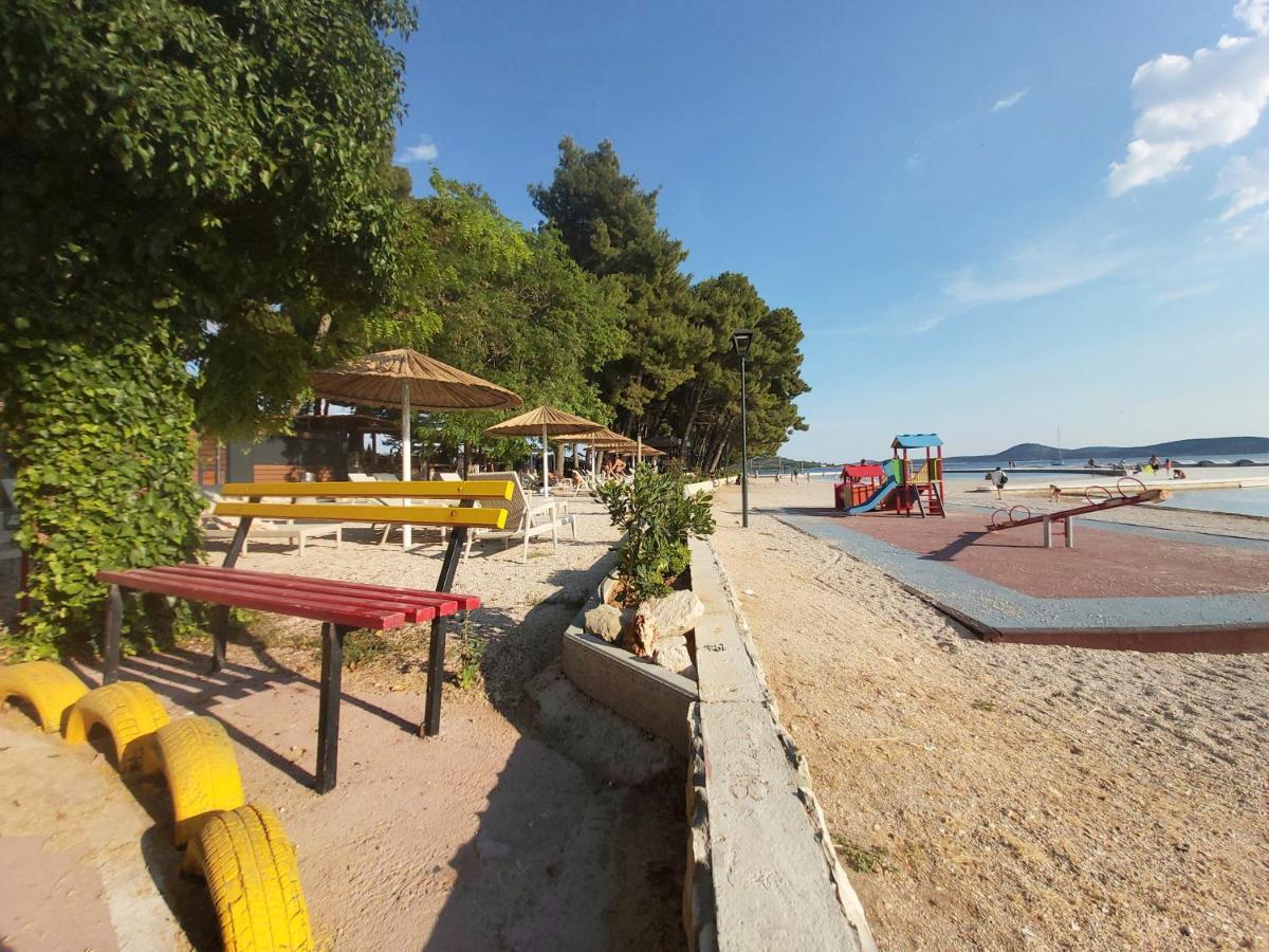 Apartman Arija-Pino Vodice Phòng bức ảnh