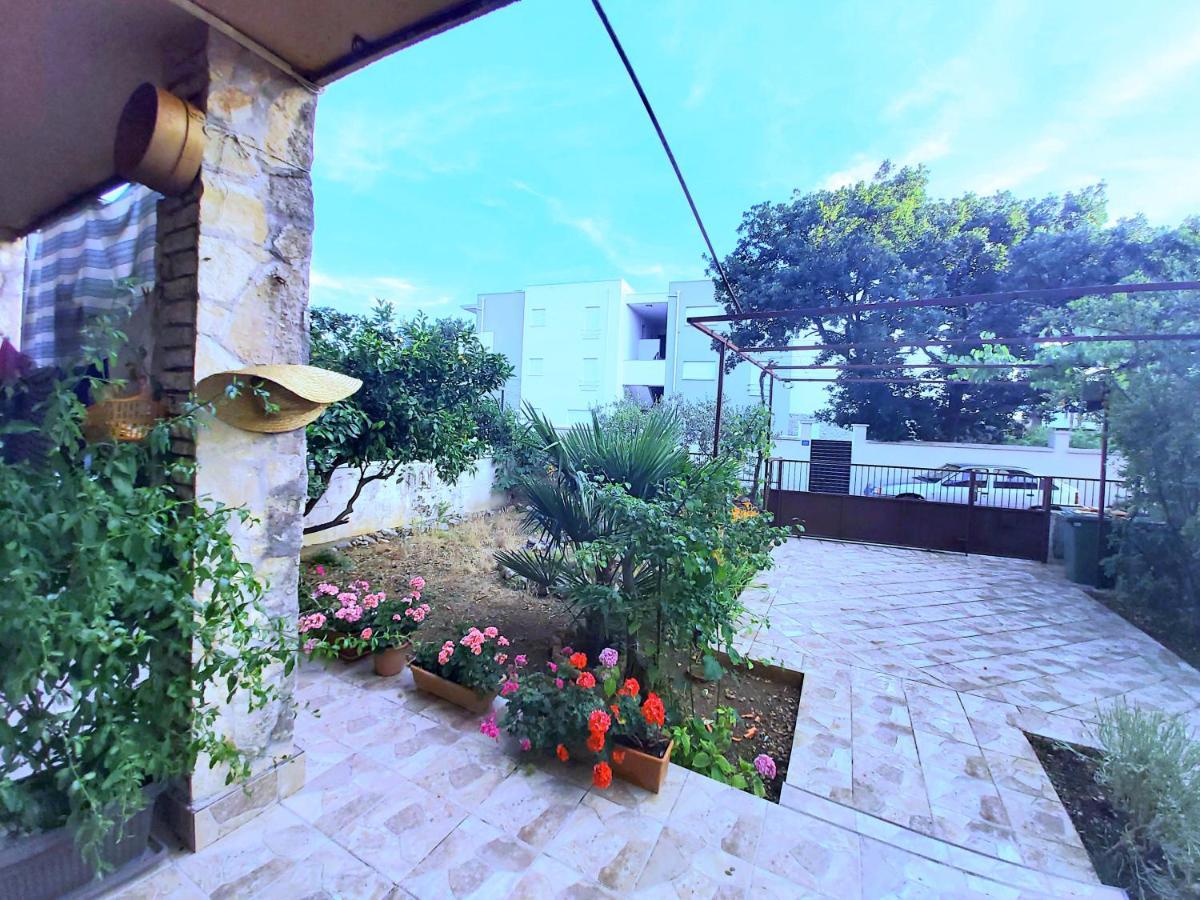 Apartman Arija-Pino Vodice Ngoại thất bức ảnh