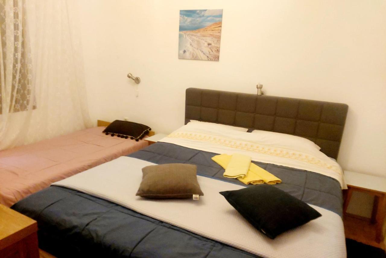 Apartman Arija-Pino Vodice Ngoại thất bức ảnh