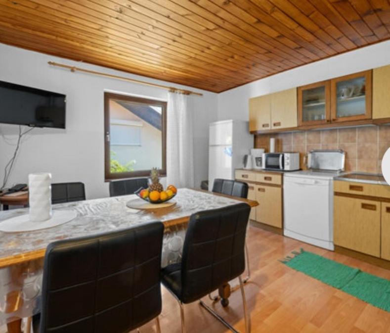 Apartman Arija-Pino Vodice Ngoại thất bức ảnh